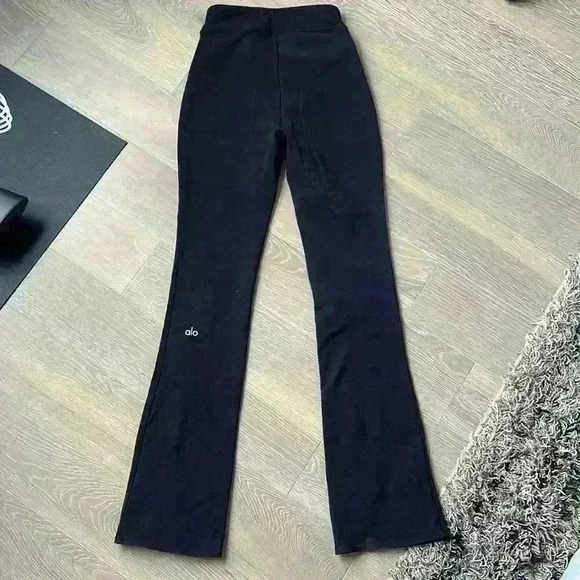 Alo Yoga High Waist Flutter Legging Black - Picture 11 of 11